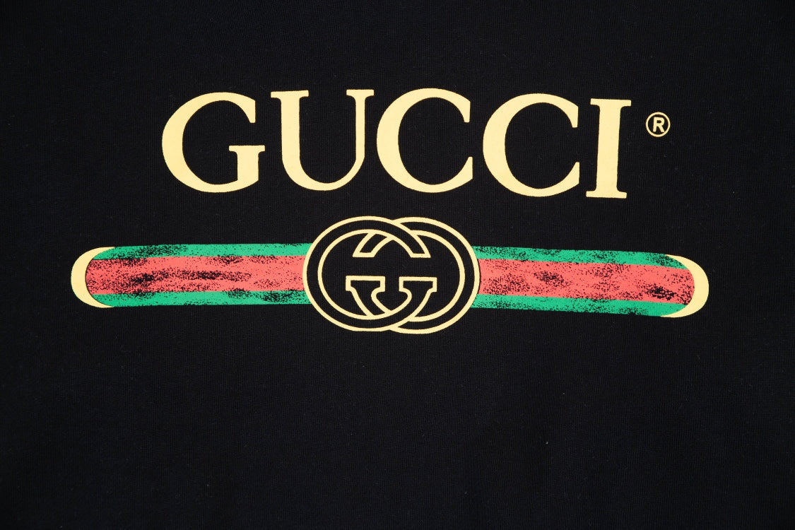 체인2호 / 구찌(Gucci)의 클래식 로고 프린트 후드 스웨트셔츠