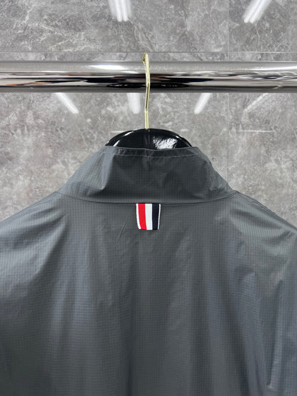 대리석 / 톰브라운 바람막이 그레이 어썰트 재킷 2가지 색상