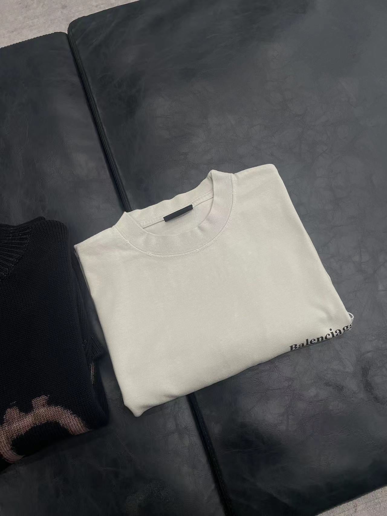 V공장 / Balenciaga 2023SS 뉴 그레이 코크 프린트 반팔