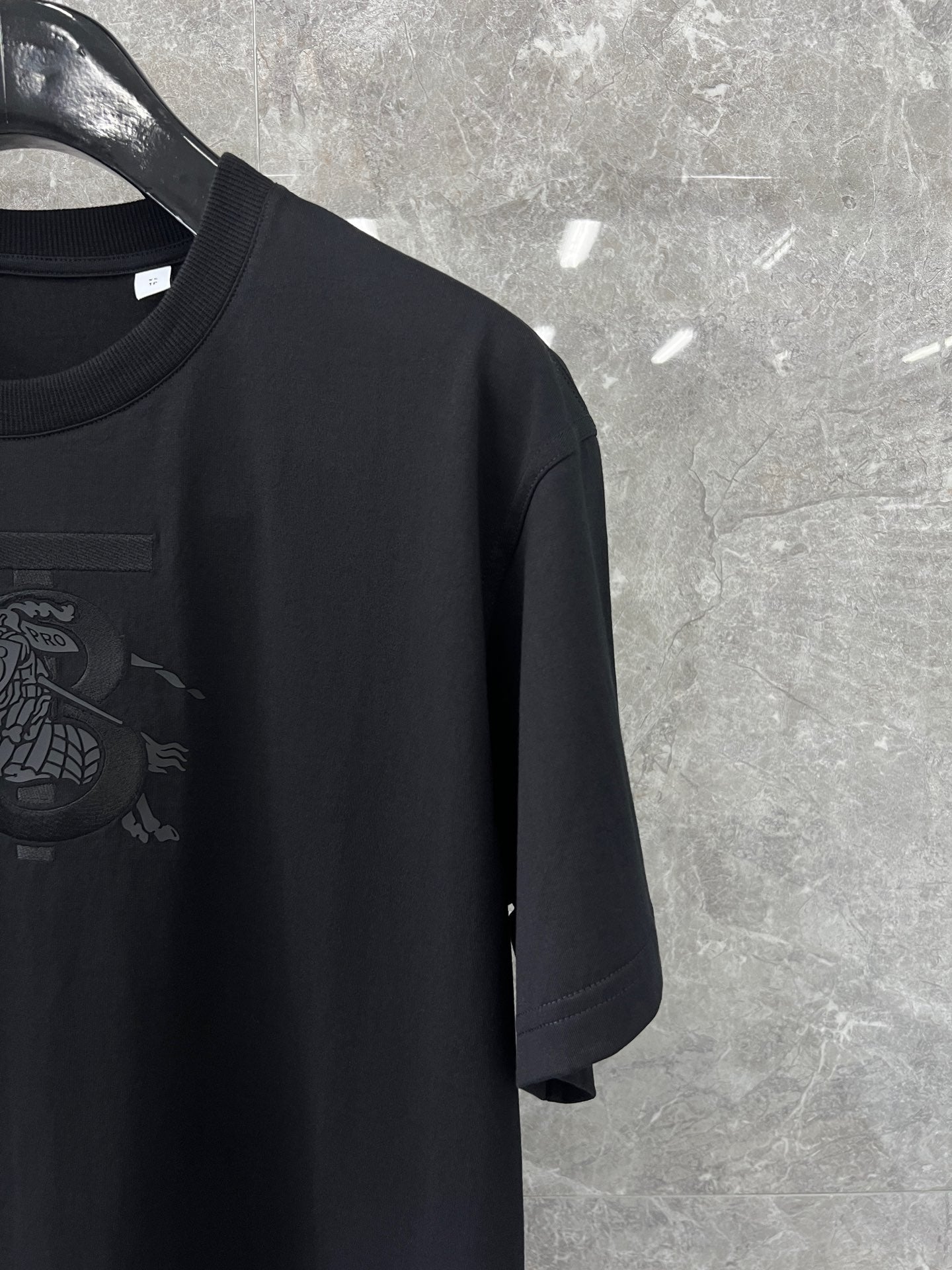 대리석 / 버버리 오프셋 자수 T, BBR23 봄 여름 신풍, 군마 로고 티셔츠