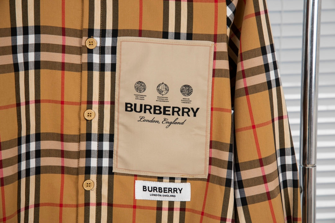 체인2호 / 버버리 셔츠, Burberry 2023ss 새 라벨 아플리케 체크 코튼 포플린 긴팔 셔츠