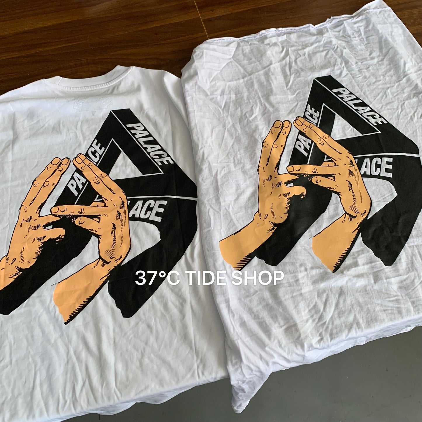 37도 / 팔라스 반팔티 , PALACE SS22 Valley Of The Shadows T-Shirt