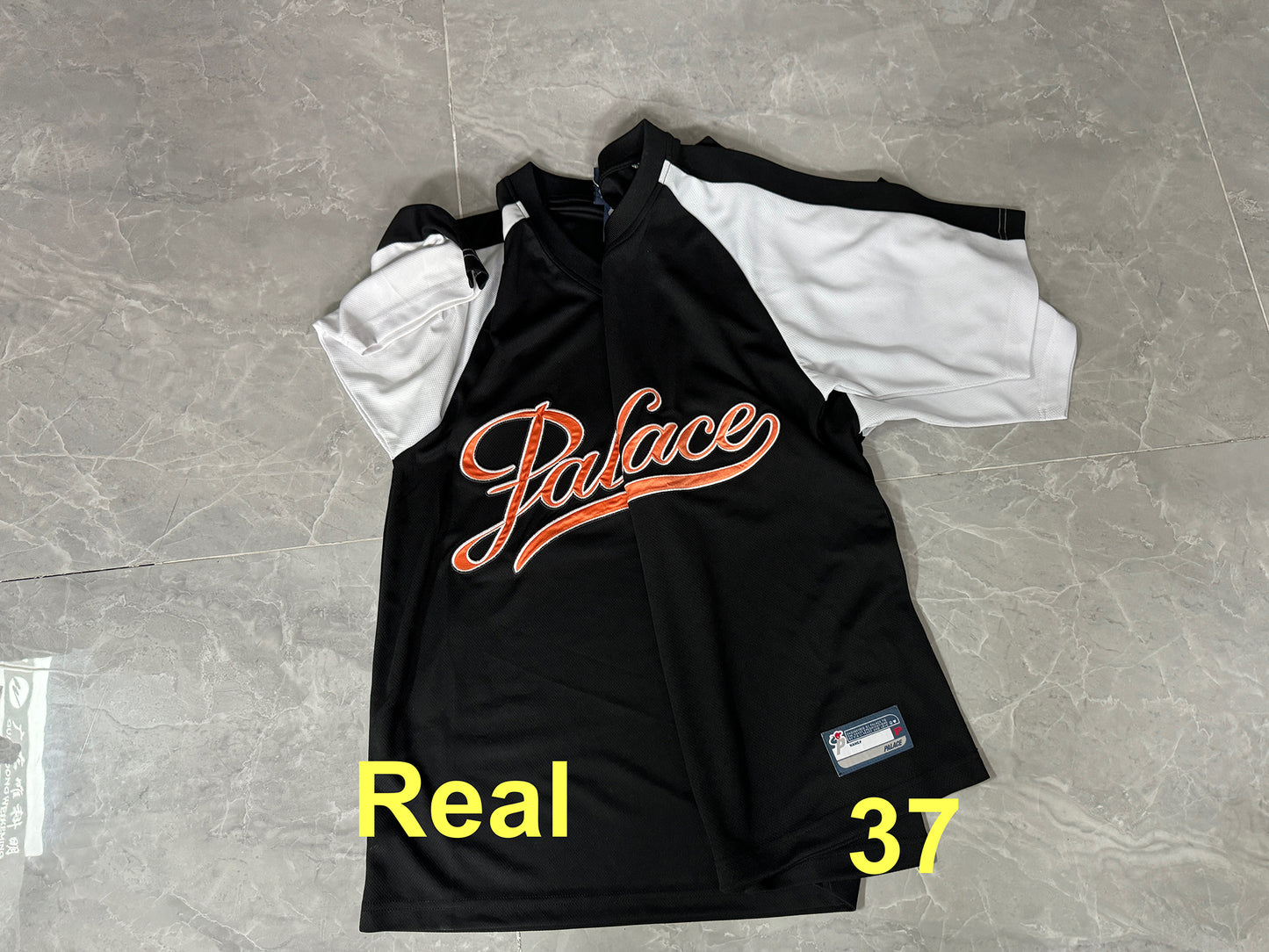 37도 / PALACE SCRIPT JERSEY