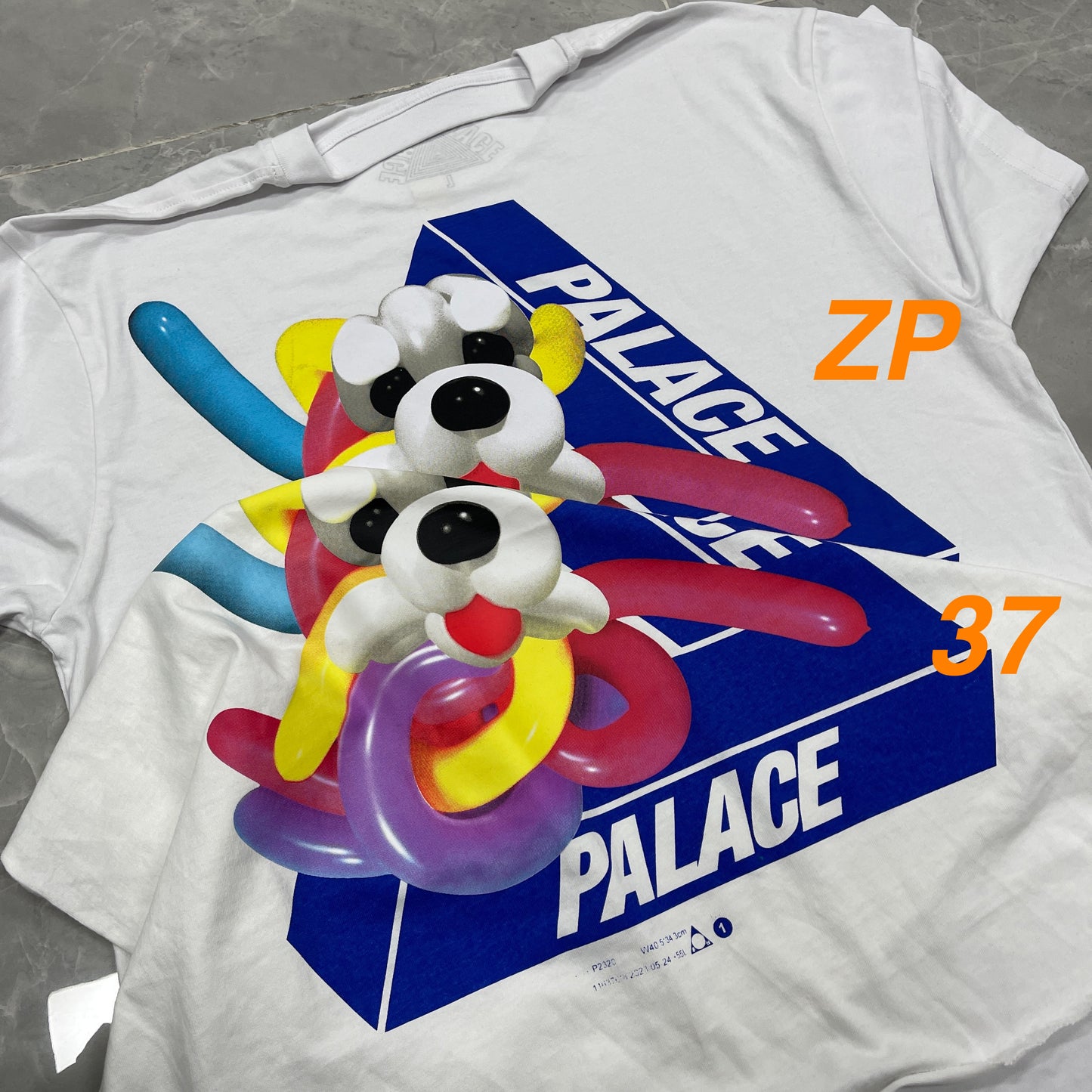 37도 / 팔라스 반팔티 , PALACE Tri-Twister T-shir