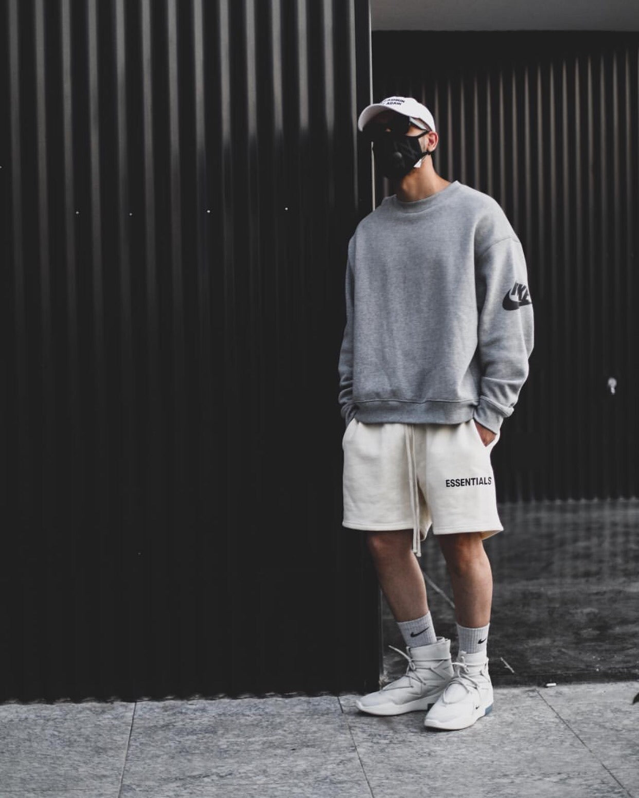 세나 /  FOG ESSENTIALS FEAR OF GOD 이중선 문자 하이 스트리트 스포츠 캐주얼 반바지 남성 조수