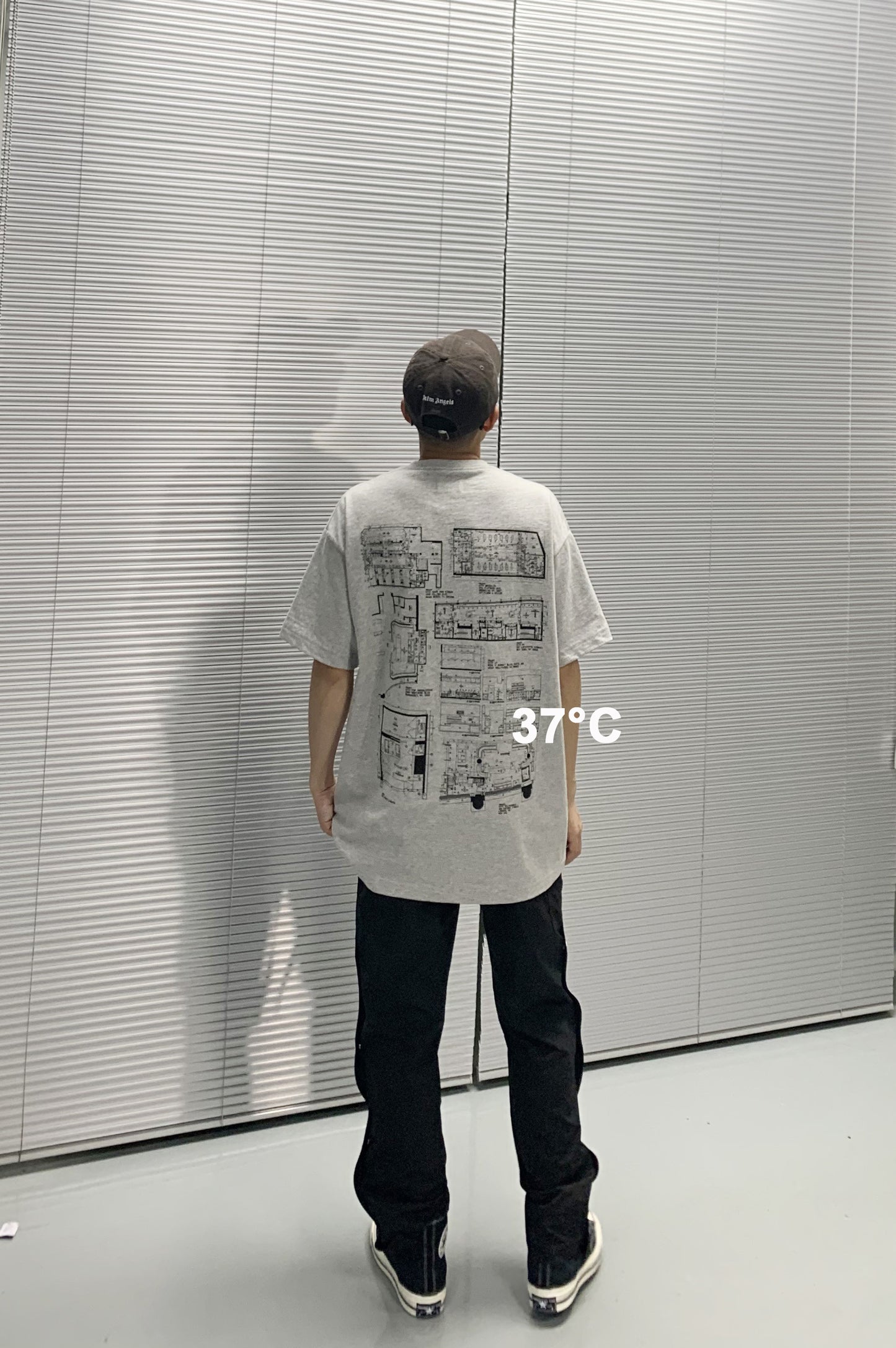 37도 / KITH TREATS ARCHITECT TEE