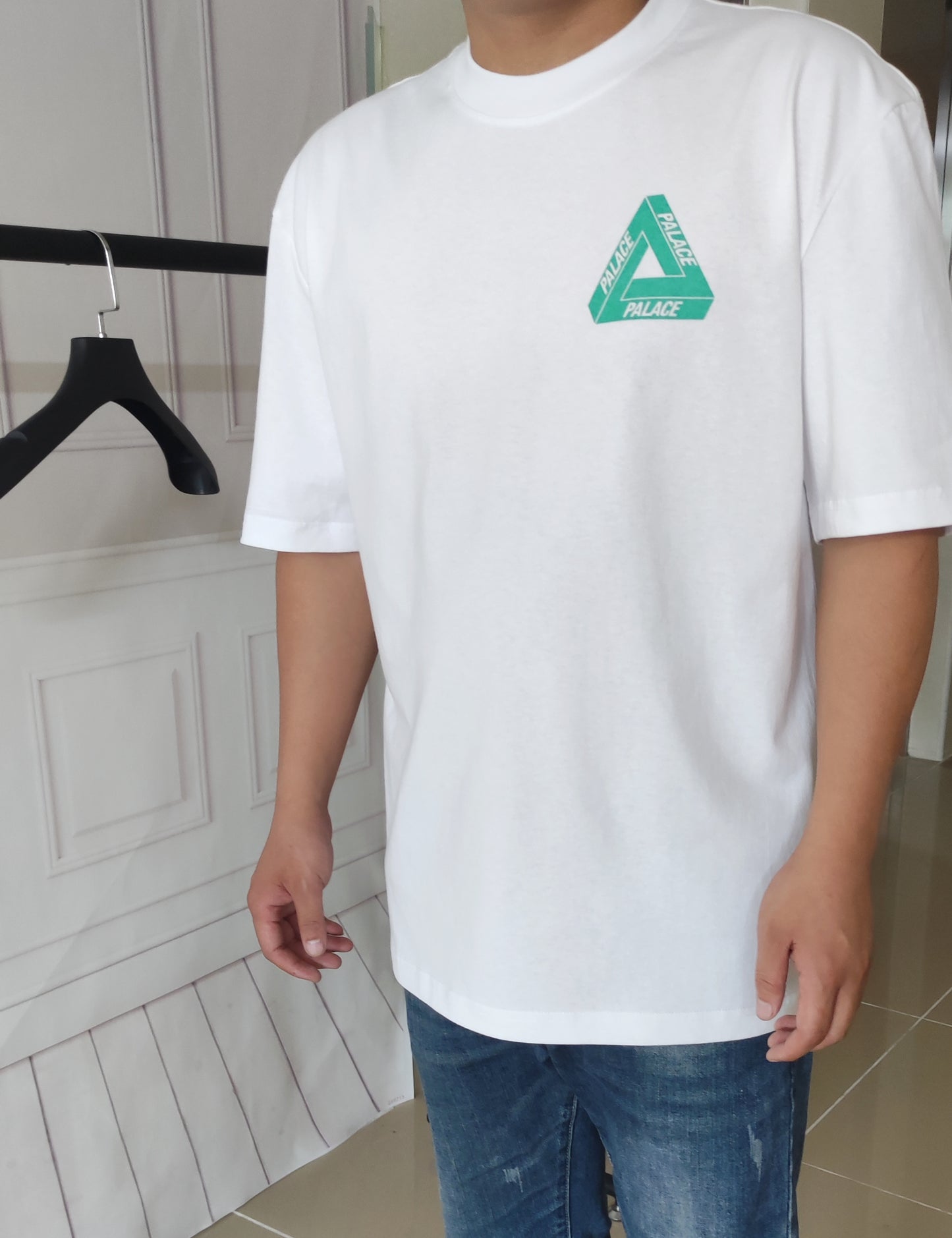 탑팔라스 / 팔라스 반팔티 ,  Palace Reacto Tri-Ferg T-Shirt White