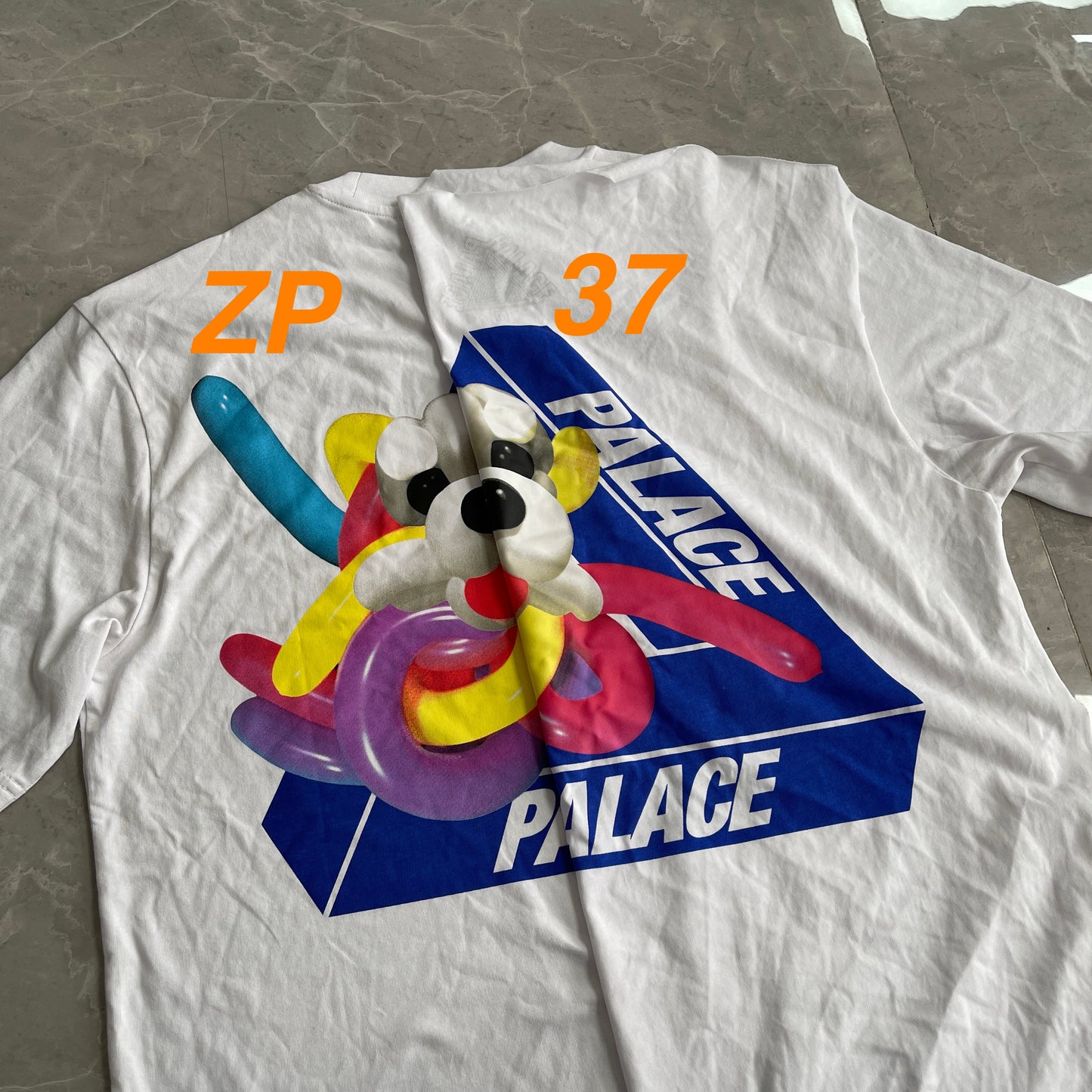 37도 / 팔라스 반팔티 , PALACE Tri-Twister T-shir