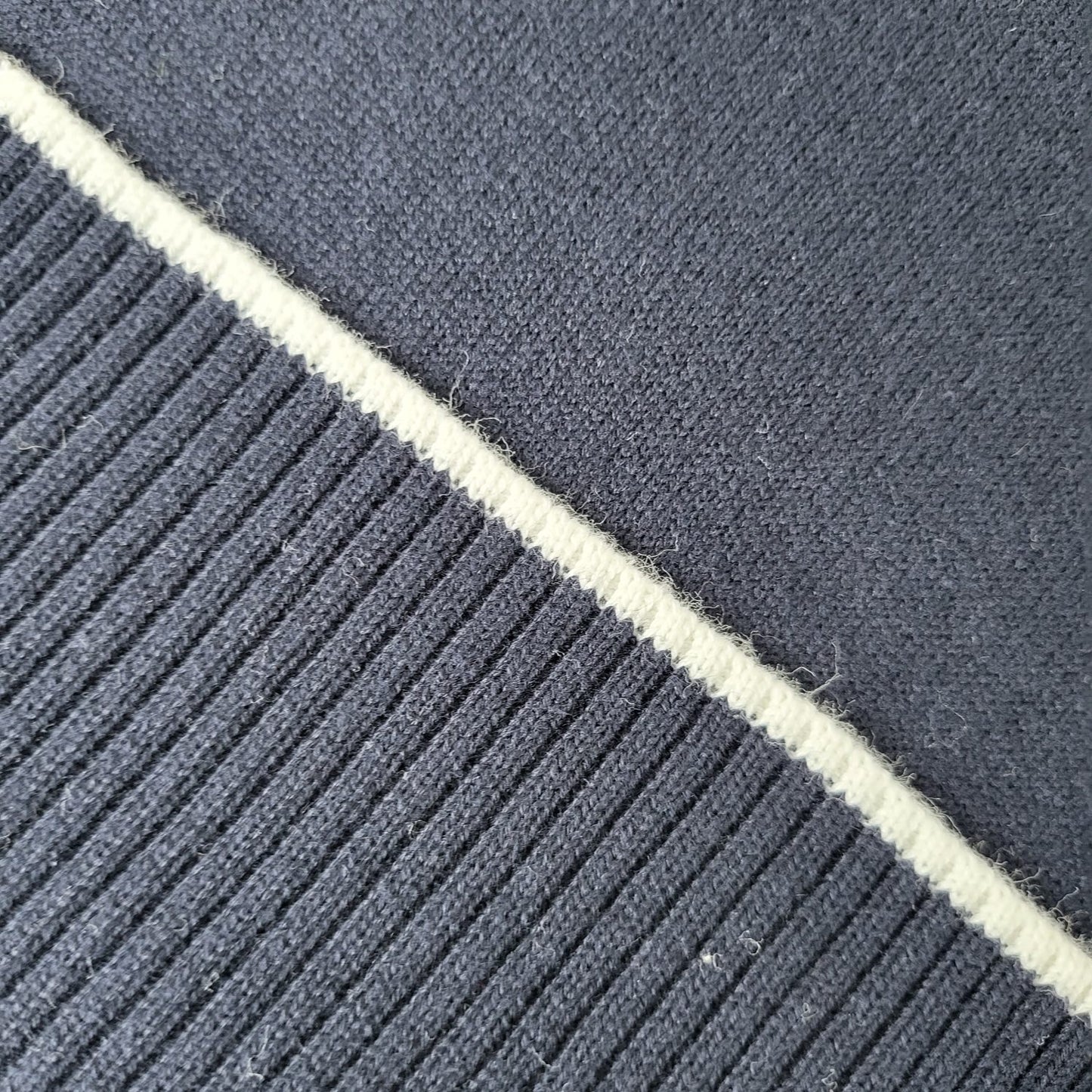 GTR / 톰브라운 니트 스웨터