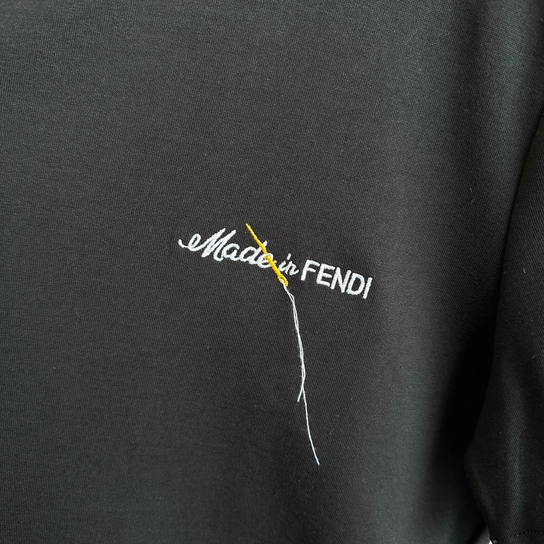 체인2호 / 펜디 반팔, Fend*/Fendi 24ss 대형 요소 자수 문자 봄 여름 코튼 라운드넥 반소매