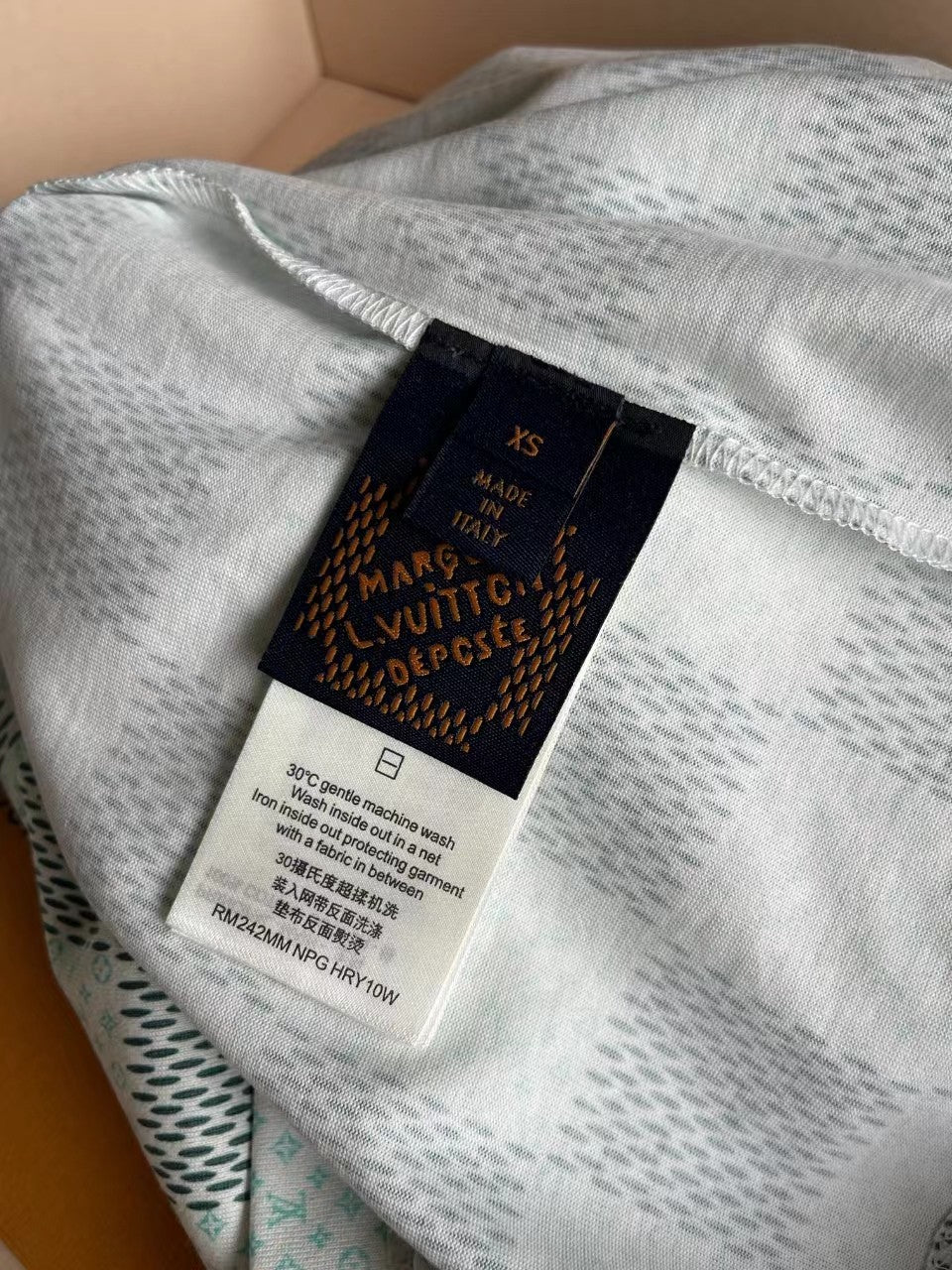 BVG / 루이비통 반팔티 ,   새로운 스타일 격자무늬 노안용 반소매