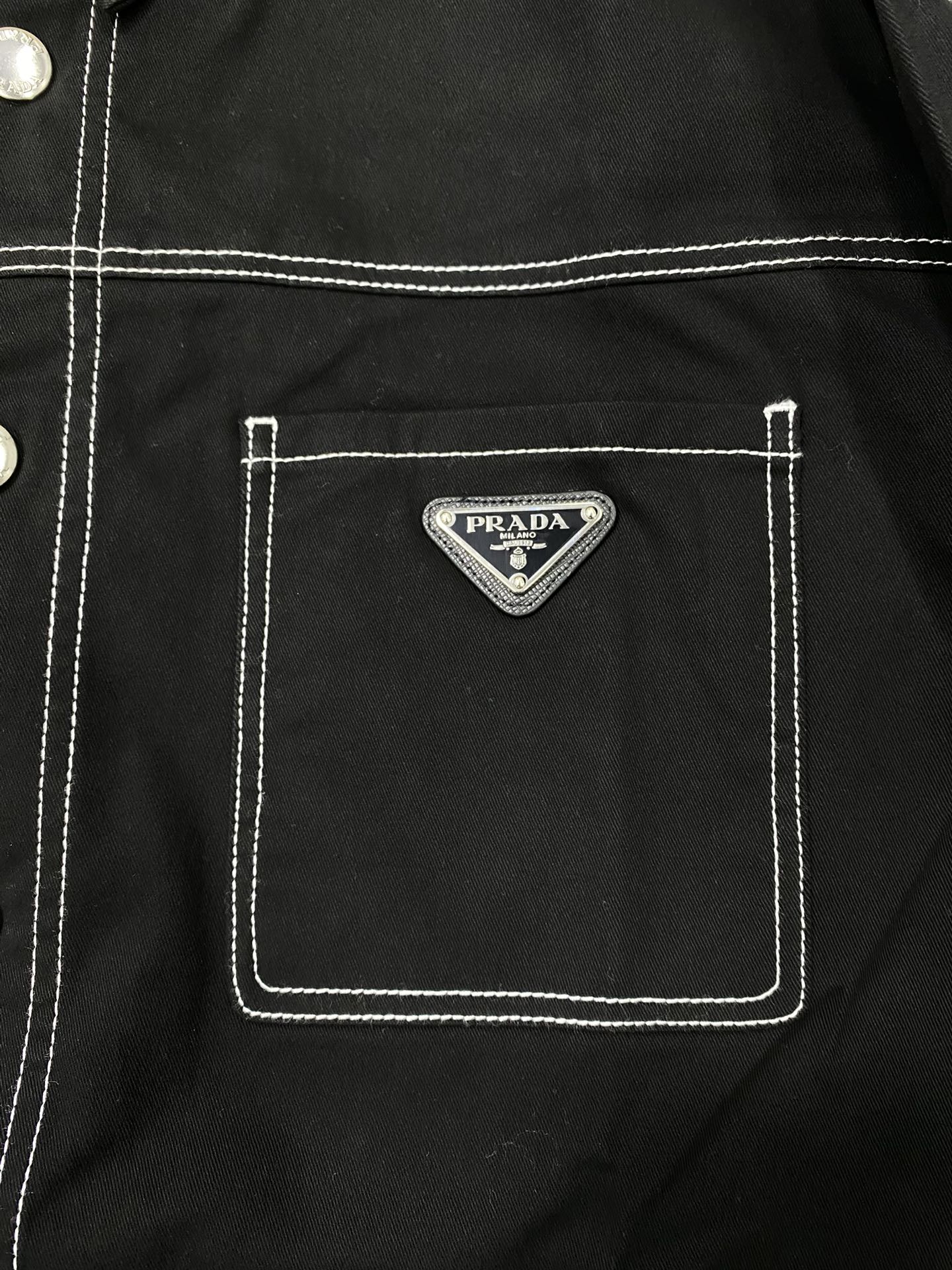 TJ셀러 / 프라다 메탈 트라이앵글 스트레치 코튼 셔츠 재킷