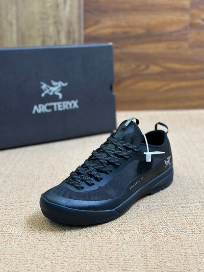 빙 / ARC'TERYX/아크테릭스 슈즈 SOLANO LEATHER GORE-TEX 커버 방수 남성 하이탑 캐주얼 슈즈