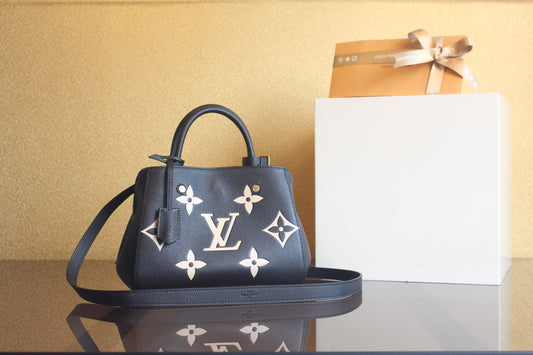 *벽 / 루이비통 토트백 Louis Vuitton Montaigne BB Bag M45778